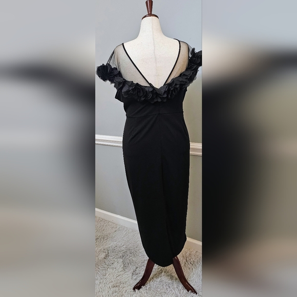 SHEIN CURVE FORMAL BLACK GOWN - Picture 2 of 4